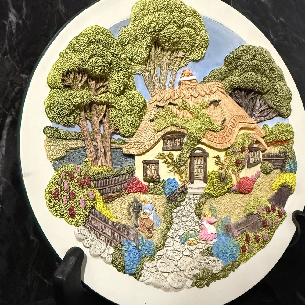 DAVENPORT STUDIOS “Lilac Cottage” Collector Plate #1427A - Picture 4 of 13